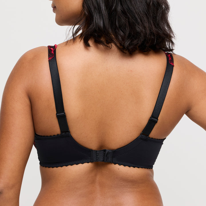 Prima Donna Springdale Plunge Bra in Black Rose