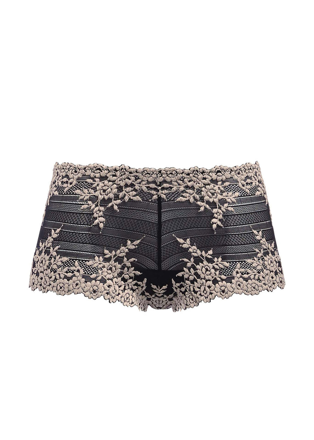 Wacoal Embrace Lace Boy Short in Black