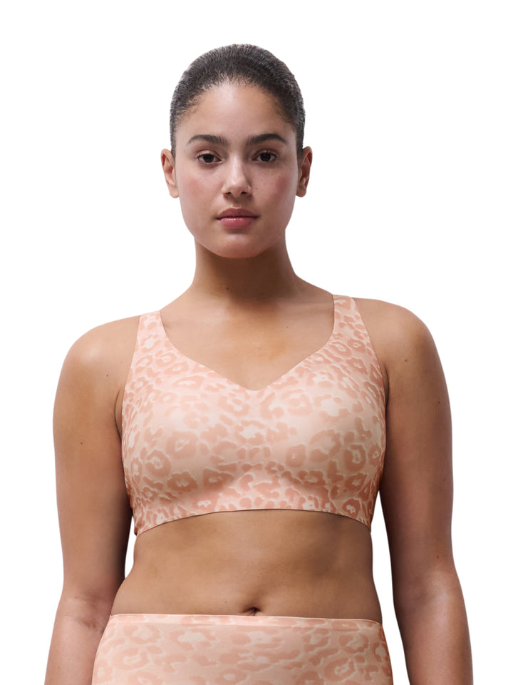 Chantelle Soft Stretch Power Plunge Wireless Bra in Leo Blush