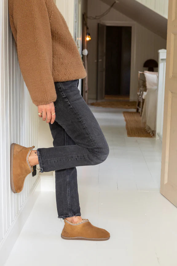 The Small Home Agnes Sheepskin Boots in Chestnut