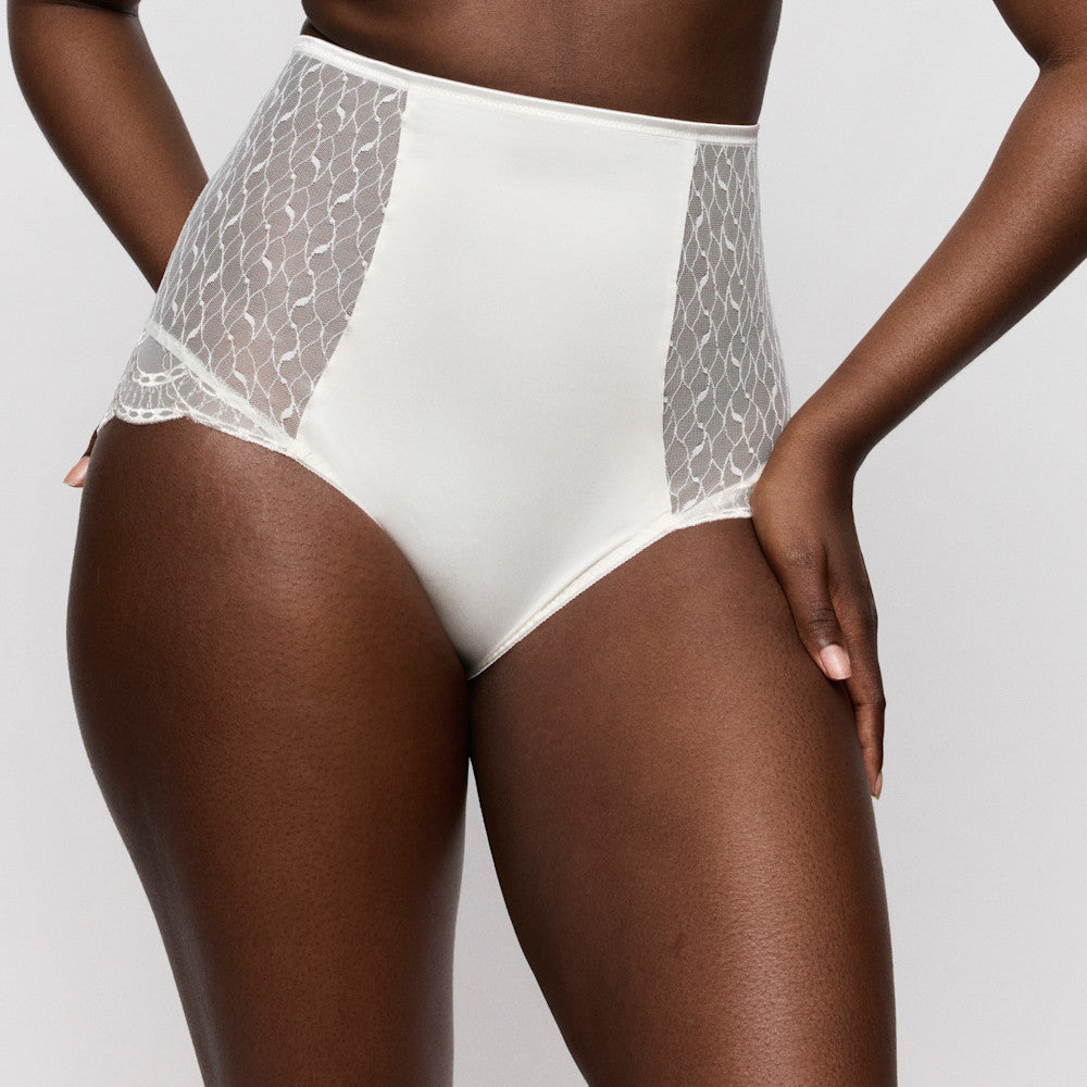 Prima Donna Naica Special Brief in Natural