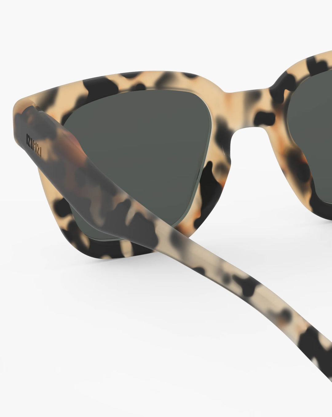 IZIPIZI #ROAD Sunglasses in Light Tortoise