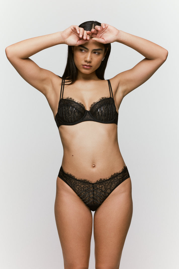 Sarda Chaika Balcony Bra in Black