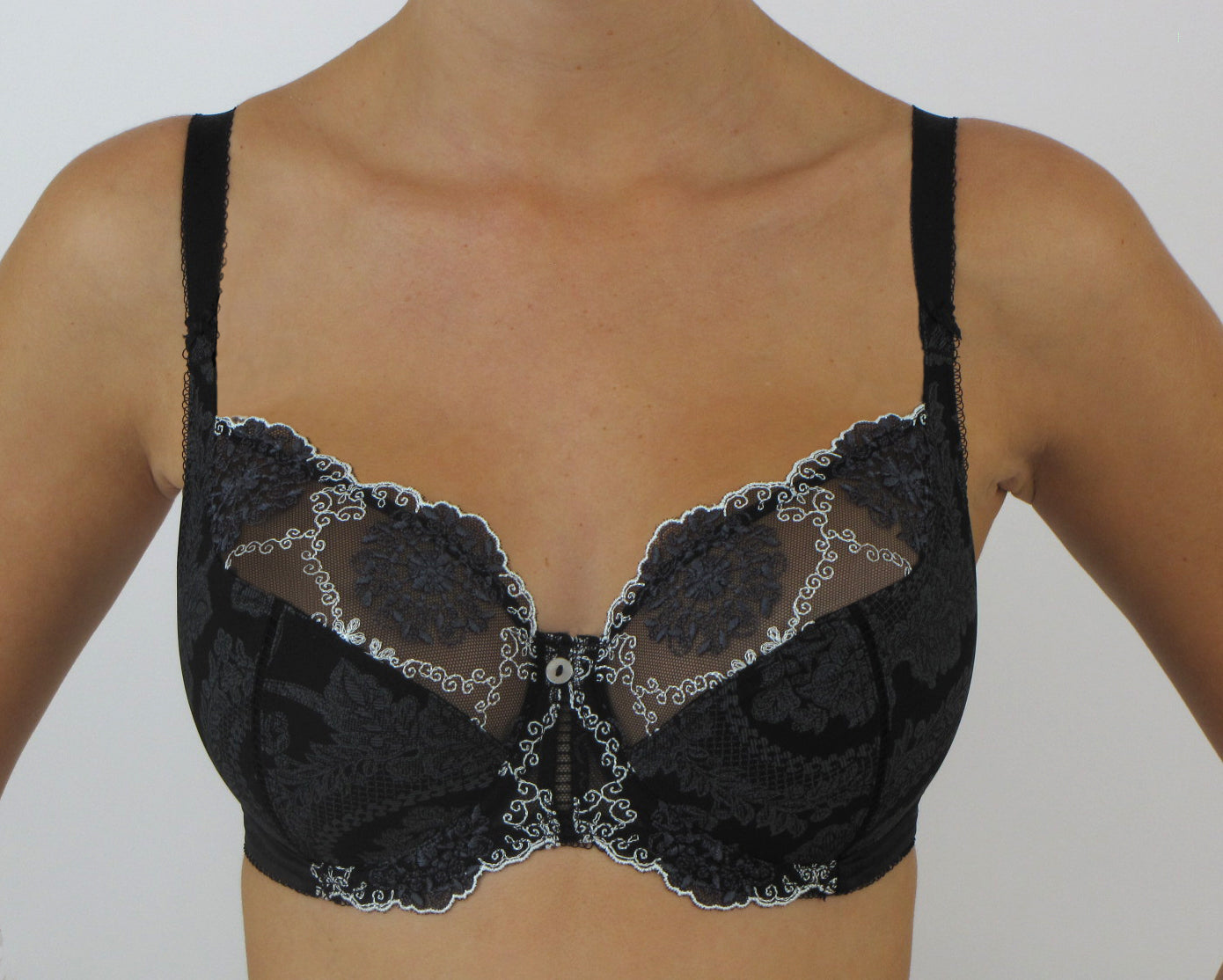 Balcony bra by Andres Sarda - Venus - Luxurious lace