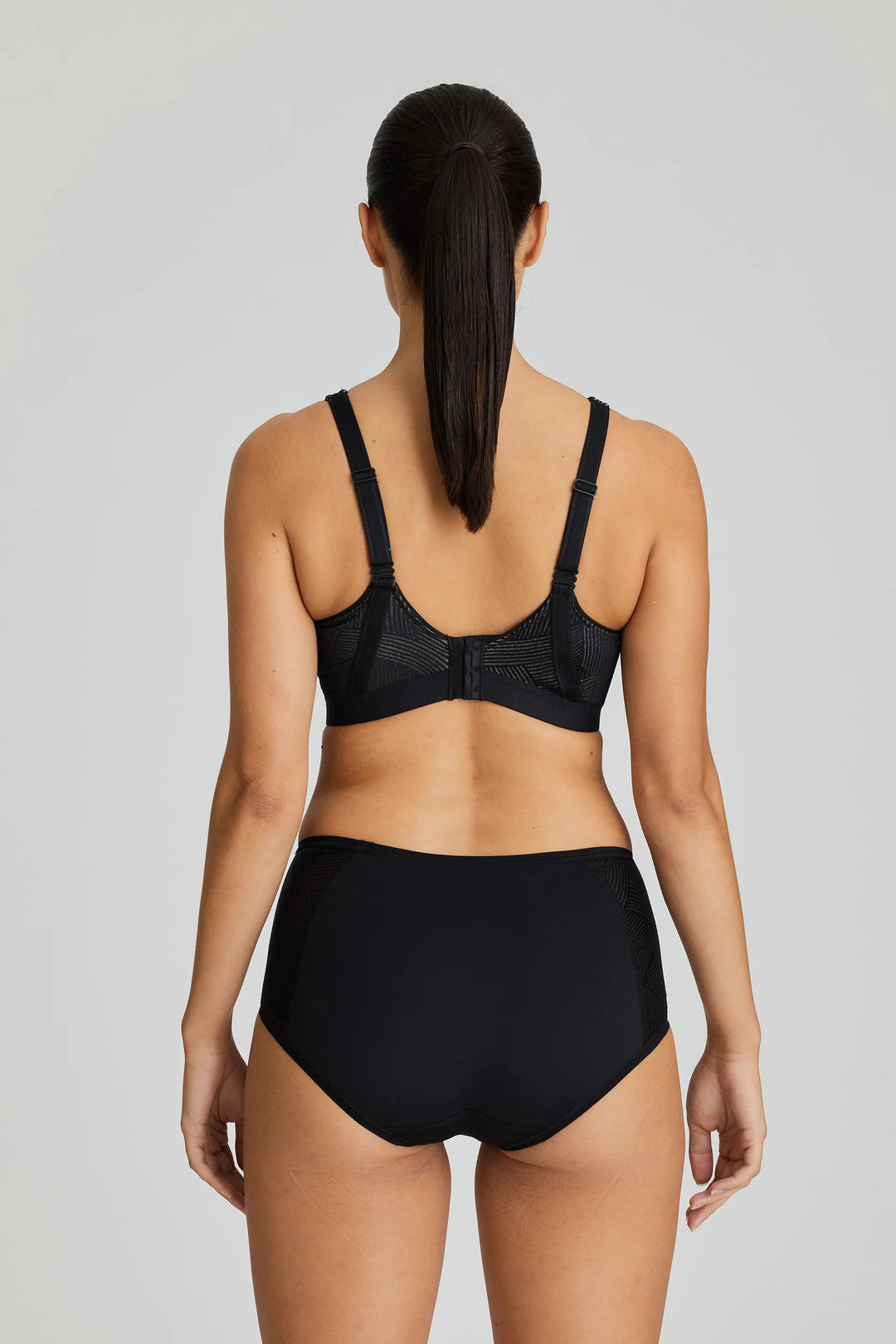 Prima Donna Sport The Game Sports Bra in Black
