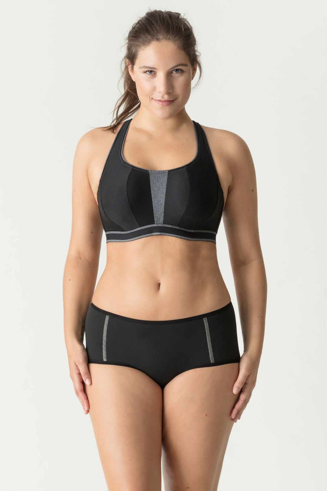 Prima Donna Sport The Sweater Underwired Sports Bra in Black