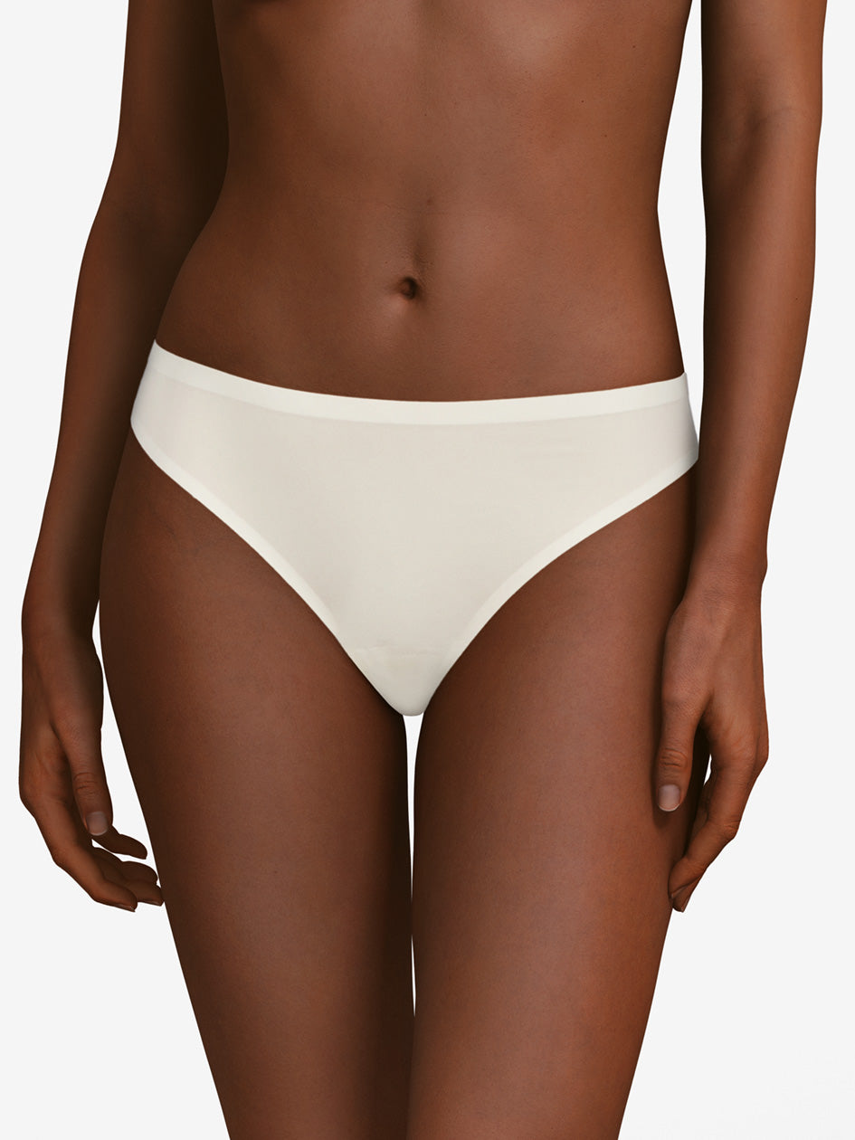 Chantelle Soft Stretch Thong in Ivory