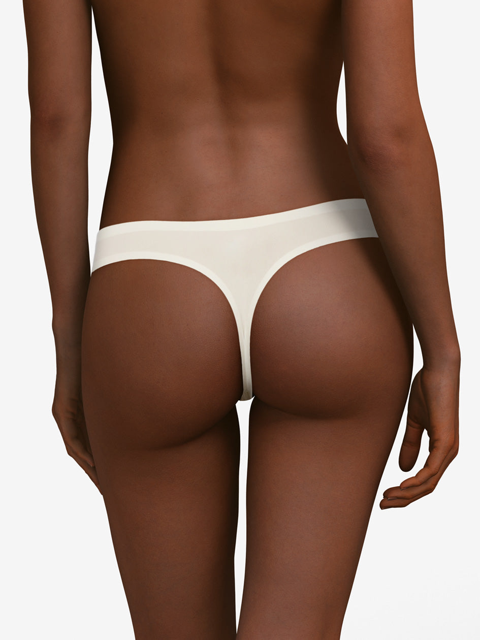 Chantelle Soft Stretch Thong in Ivory
